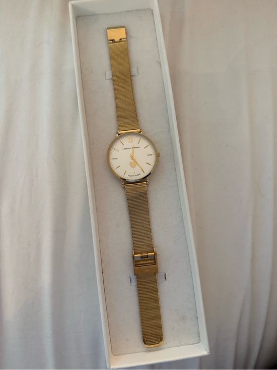 Jillian Harris Accessories - Jilly box gold watch